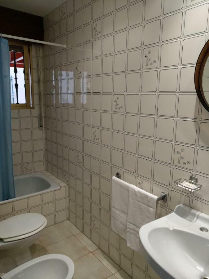 Hotel Corinto ポンテベドラ エクステリア 写真